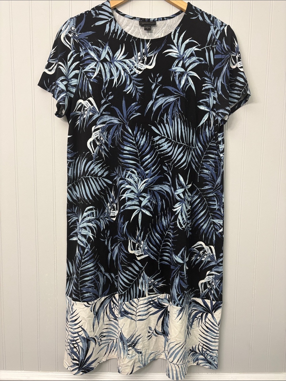 J. Jill Wearever Collection Short Sleeve Palm Leaf Print Crewneck Dress Women M